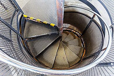 混乱与阴谋交织的世界 平台跳跃解谜游戏《遗忘碎片》现已登陆PC端！